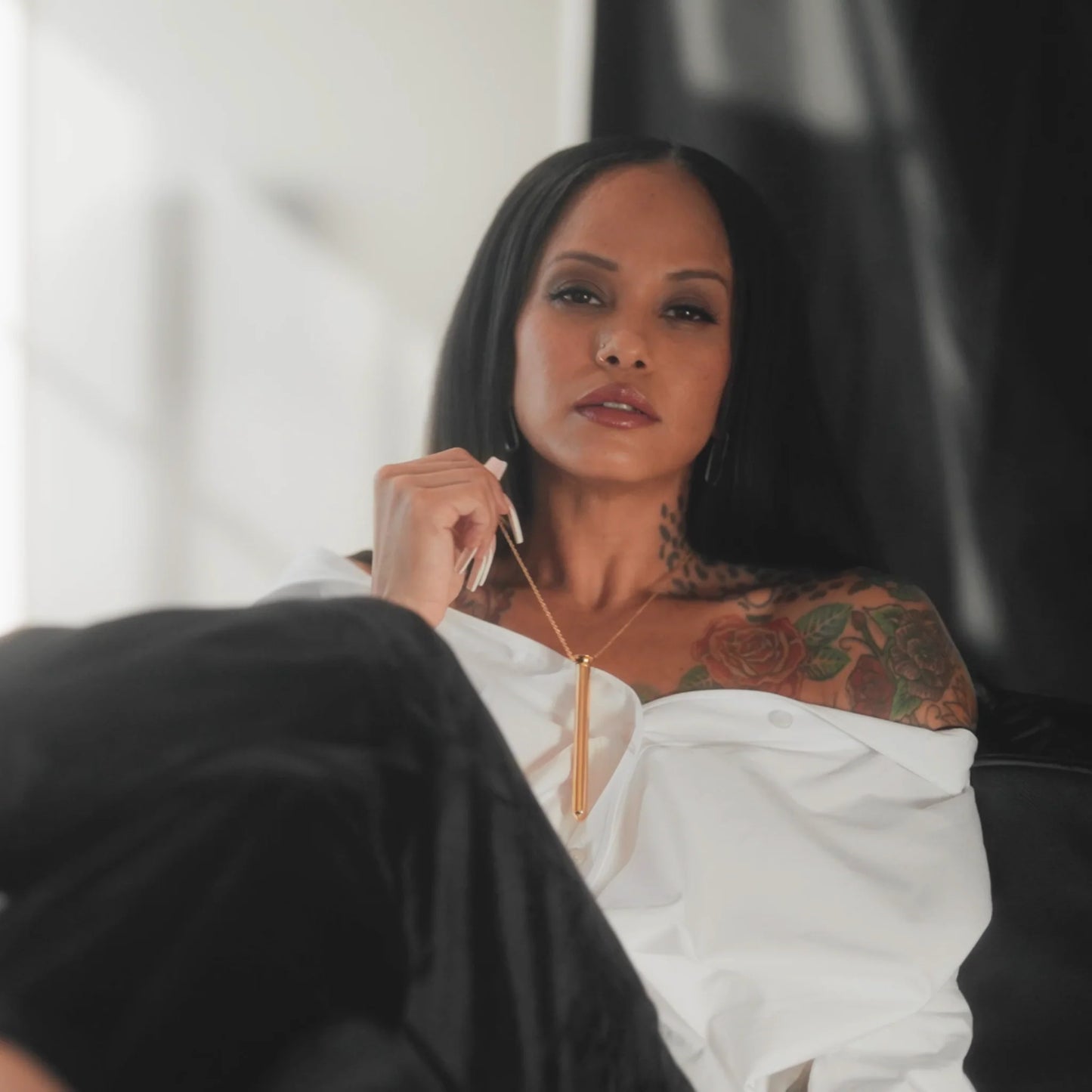 Vesper 2 Vibrator Necklace - 24kt Gold Plated