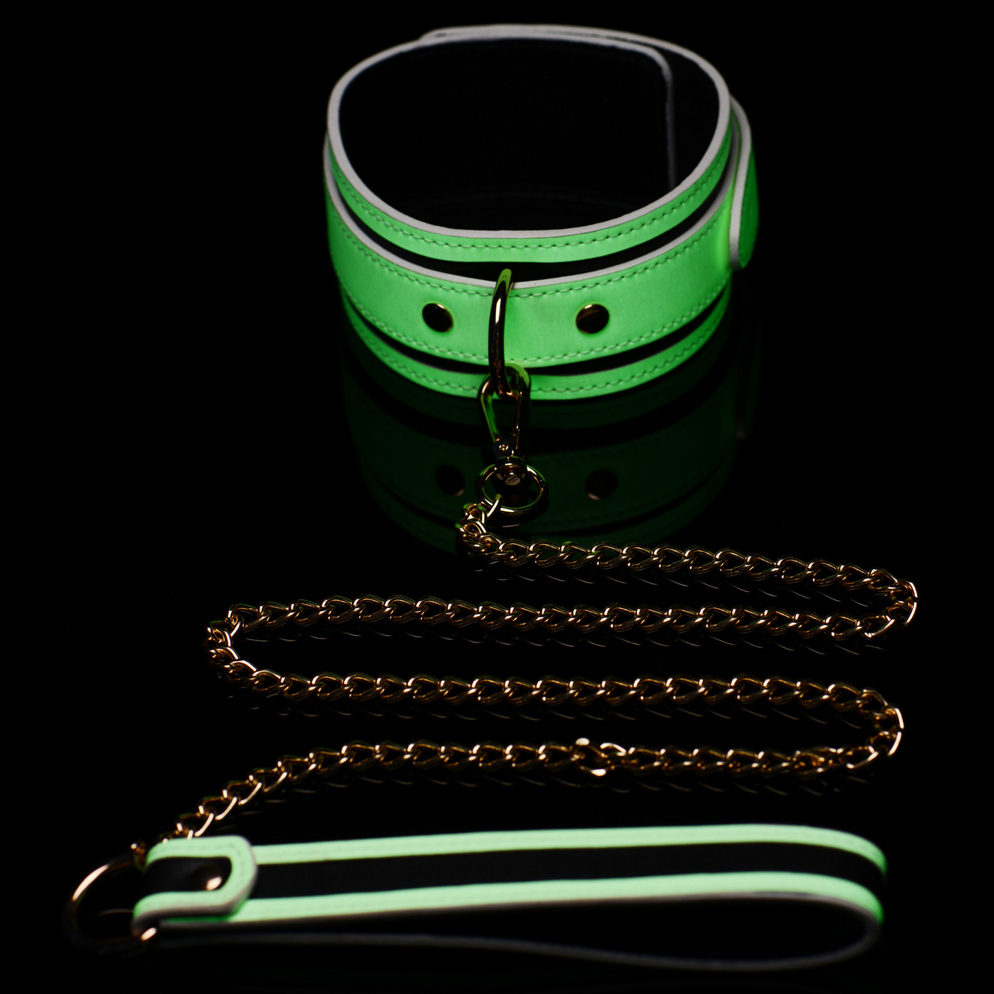 Kink in the Dark Glowing Collar With Leash